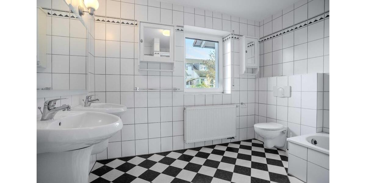 Reihenhaus Ense - 5 Zimmer, 153 m&sup2;, 349.000&euro; | Angebot:25341681