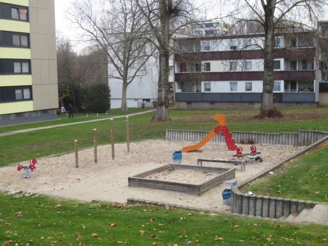 Erdgeschoßwohnung Dortmund Eving - 3.5 Zimmer, 71 m&sup2;, 611&euro; | Angebot:25881129