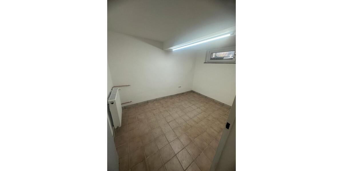 Erdgeschoßwohnung Menden (Sauerland) Bösperde - 5 Zimmer, 105 m&sup2;, 1.400&euro; | Angebot:25418030