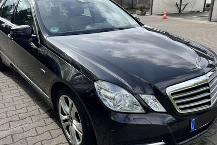 Mercedes-Benz E 220 308.000 km 10.850 &euro; Hamm 59067