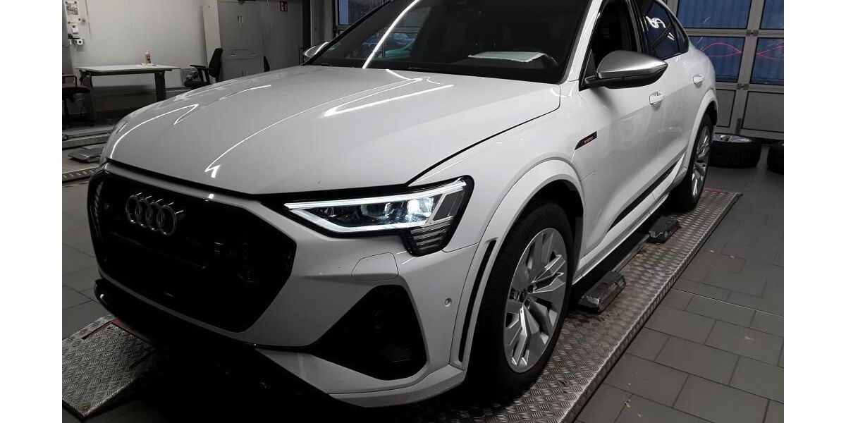 Audi e-tron 60.878 km 38.510 &euro; Hagen 58091