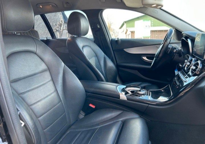 Mercedes-Benz 220 139.000 km 12.800 &euro; Dorstfeld 44149