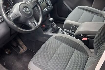 VW Touran 233.000 km 3.300 &euro; Hamm 59065