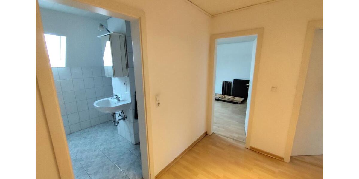Dachgeschoßwohnung Hamm - 4 Zimmer, 95 m&sup2;, 595&euro; | Angebot:25931907