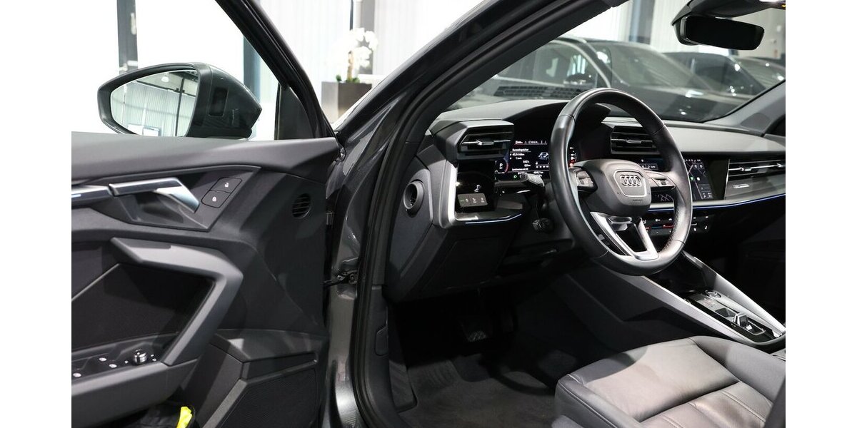 Audi A3 LIMOUSINE 30 TFSI S-LINE MATRIX, VOLL-LEDER 60.000 km 25.777 &euro; Hamm 59077