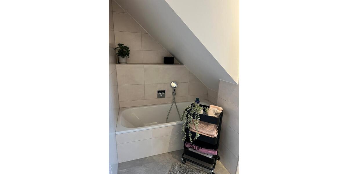 Dachgeschoßwohnung Iserlohn Letmathe - 2 Zimmer, 80 m&sup2;, 850&euro; | Angebot:24811479