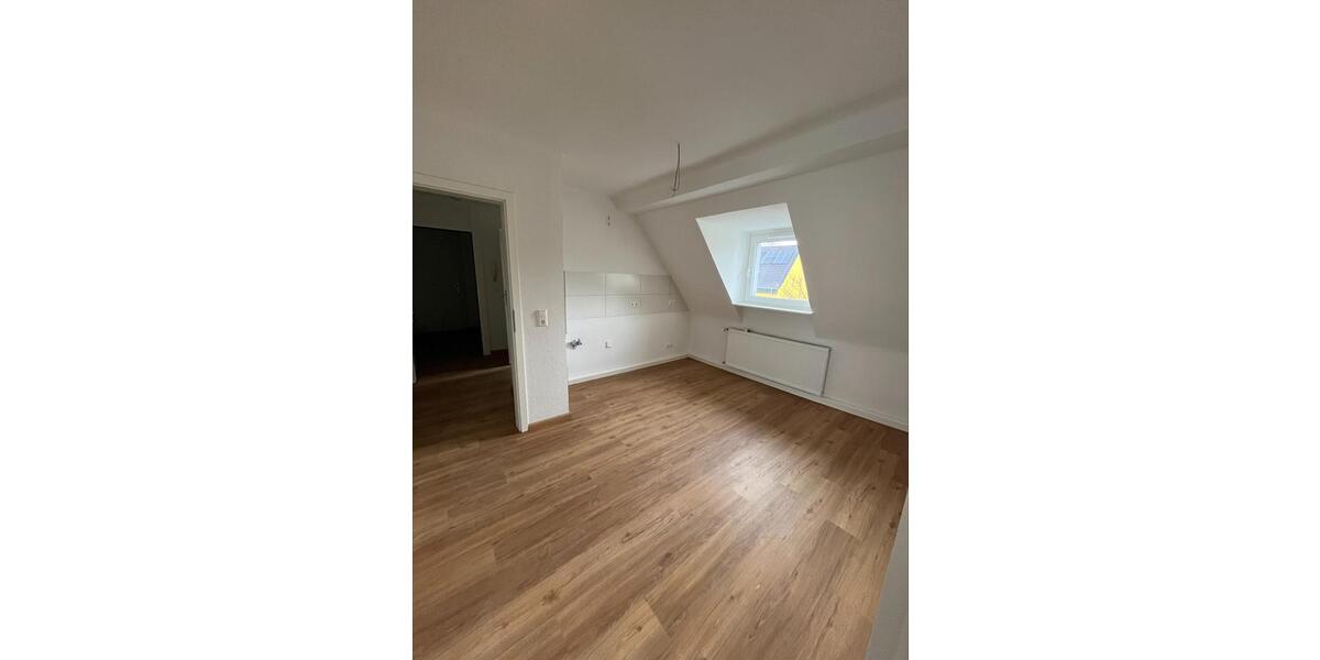 Dachgeschoßwohnung Dortmund Innenstadt West - 2.5 Zimmer, 50 m&sup2;, 591&euro; | Angebot:25644071