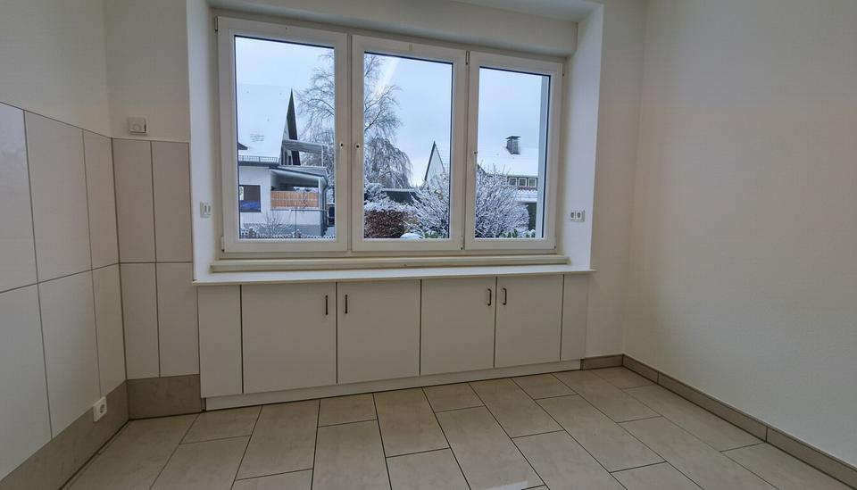 Erdgeschoßwohnung Iserlohn - 5 Zimmer, 180 m&sup2;, 1.600&euro; | Angebot:24791702
