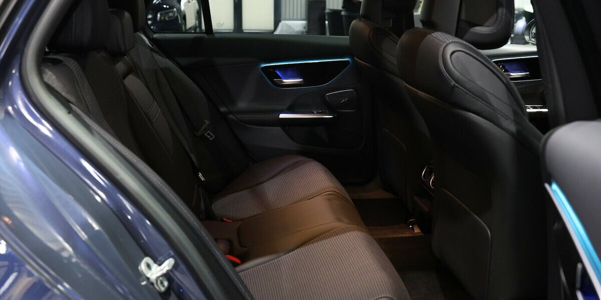 Mercedes-Benz C 200 d T BUSINESS MATRIX, WIDESCREEN, DISTRONIC 138.000 km 25.555 &euro; Hamm 59077