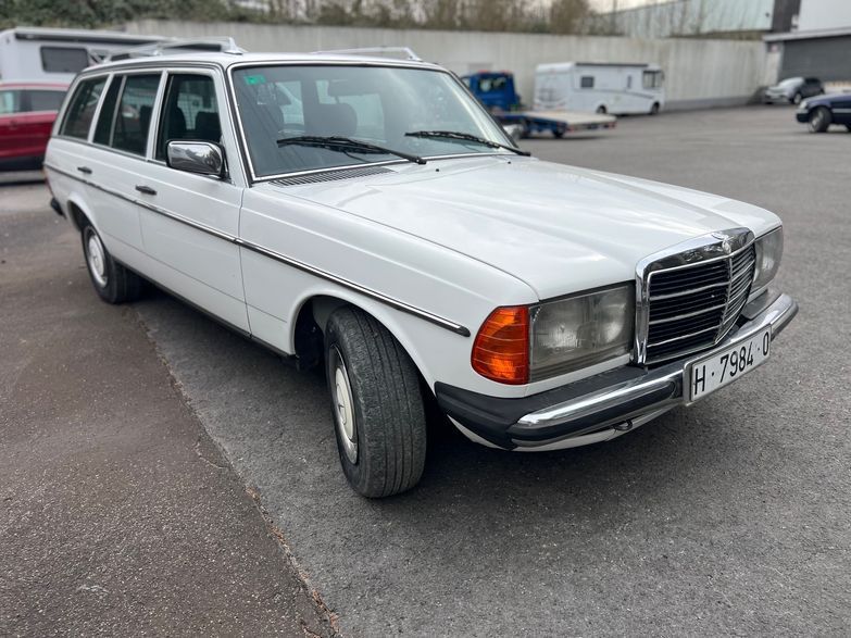 Mercedes-Benz 300 219.000 km 18.800 &euro; Dortmund 44267