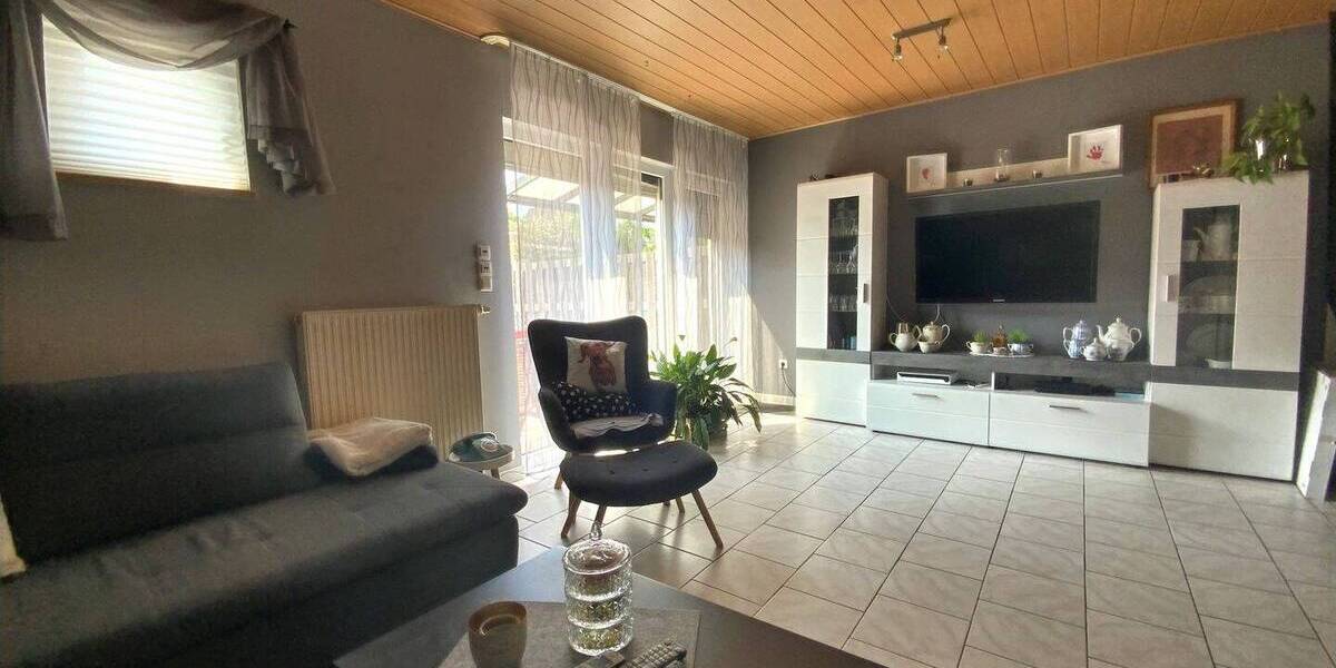 Reihenmittelhaus Lünen Brambauer - 4 Zimmer, 92 m&sup2;, 220.000&euro; | Angebot:26787631