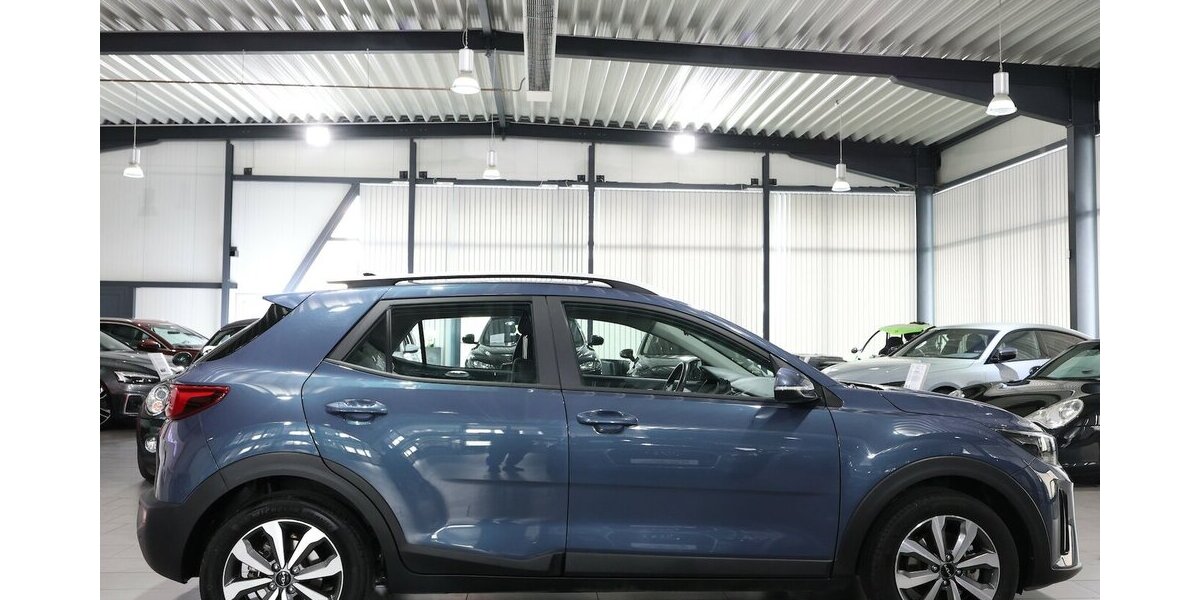 Kia Stonic 1.0 T-GDI DCT VISION AUTOMATIK / LED, AHK 30.000 km 18.444 &euro; Hamm 59077