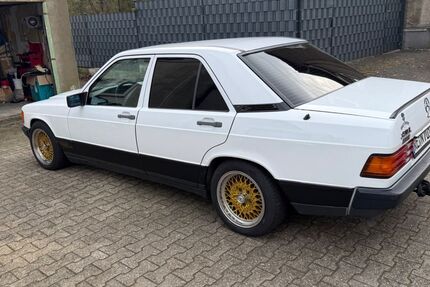 Mercedes-Benz 190 181.447 km 6.490 &euro; Dortmund 44369
