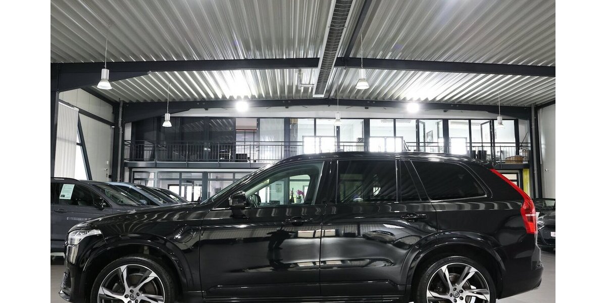 Volvo XC90 T8 P-HEV AWD EXPRESSION R-DESIGN / 7-SITZER 143.000 km 37.777 &euro; Hamm 59077