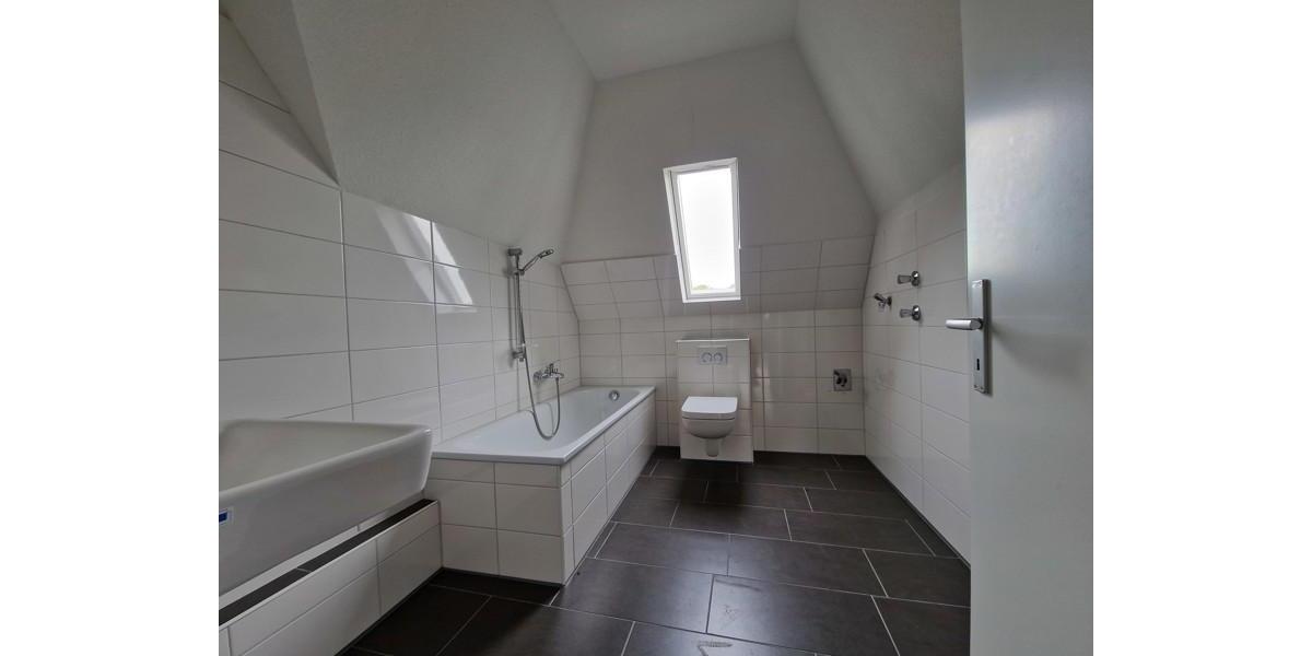 Dachgeschoßwohnung Dortmund Mengede - 2 Zimmer, 62 m&sup2;, 527&euro; | Angebot:25356241