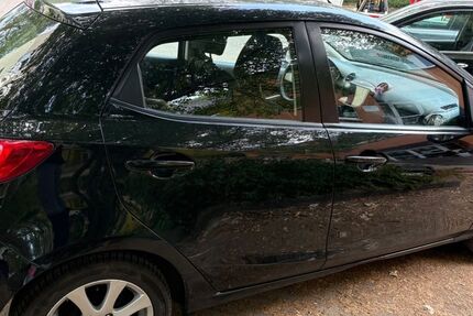Mazda 2 65.000 km 4.600 &euro; Dortmund 44269