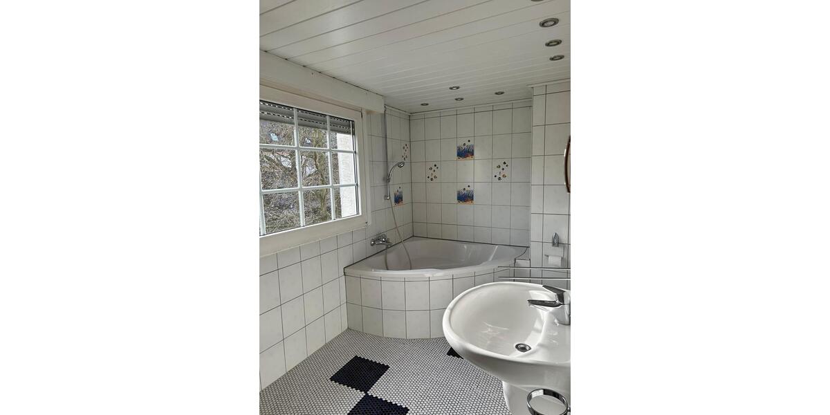 Etagenwohnung Hamm - 3.5 Zimmer, 100 m&sup2;, 1.030&euro; | Angebot:25420310