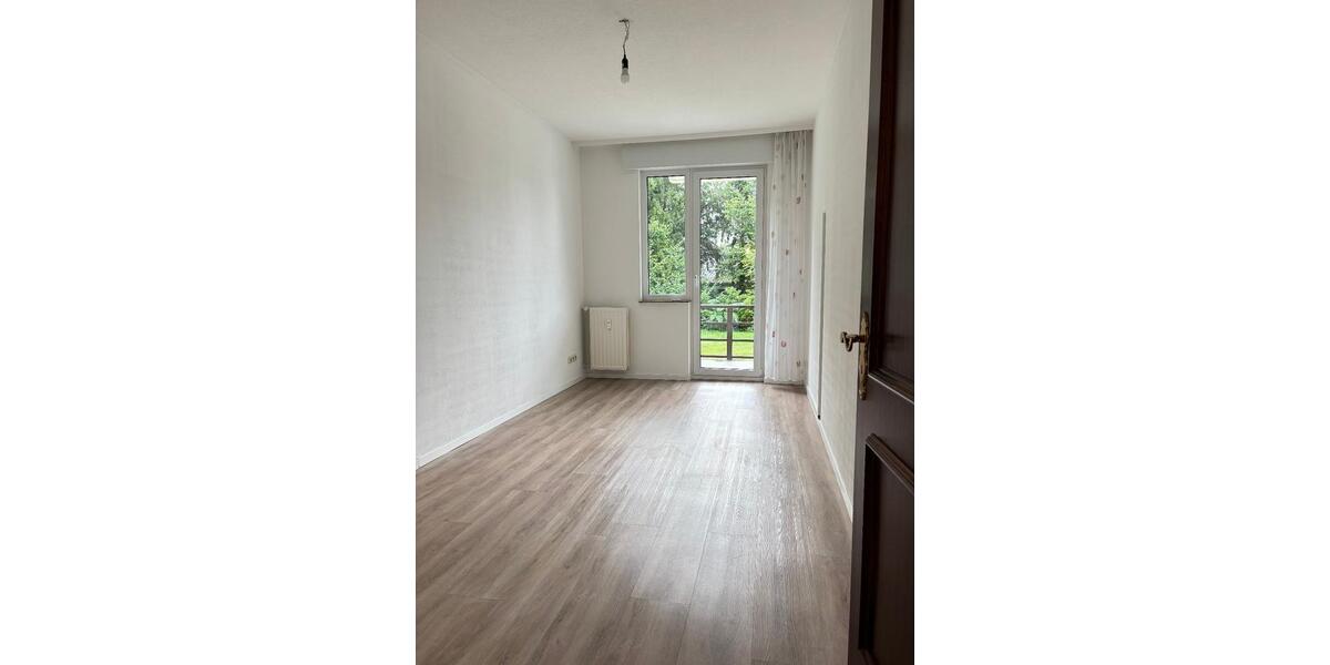 Erdgeschoßwohnung Hagen Hagen-Mitte - 2.5 Zimmer, 85 m&sup2;, 900&euro; | Angebot:25935308