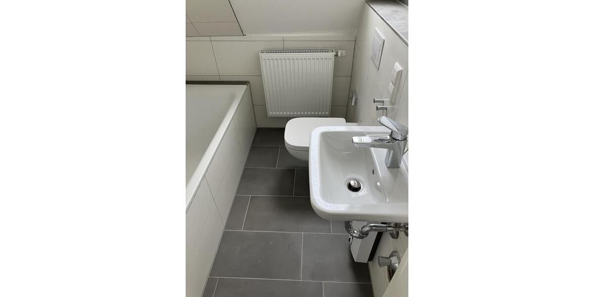 Dachgeschoßwohnung Lünen Brambauer - 2.5 Zimmer, 43 m&sup2;, 326&euro; | Angebot:26568685