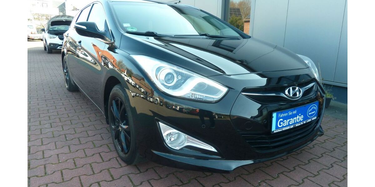Hyundai i40 110.000 km 8.490 &euro; Hamm 59073