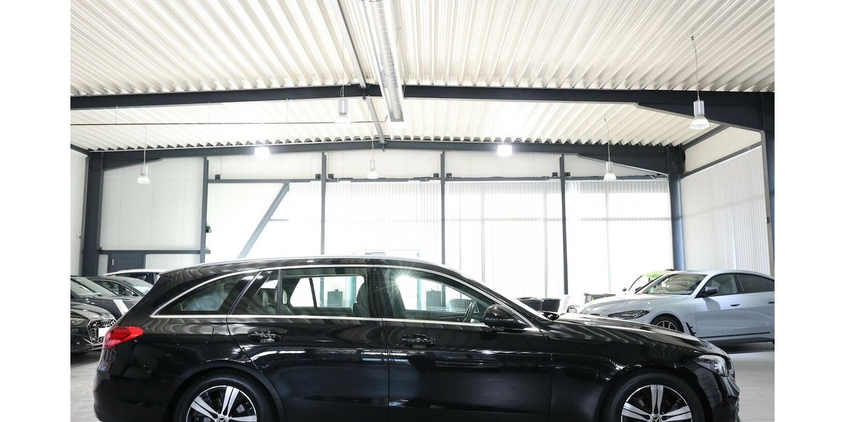 Mercedes-Benz C 220 d T AVANTGARDE ADVANCED / LASER, DISTRONIC 82.000 km 30.991 &euro; Hamm 59077