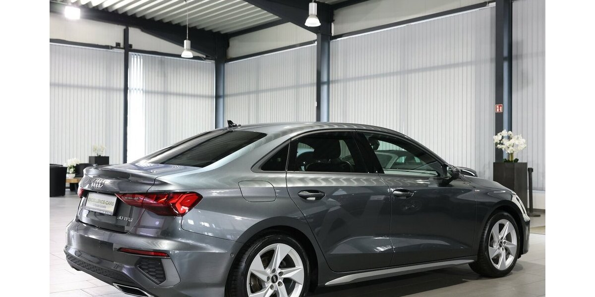 Audi A3 LIMOUSINE 30 TFSI S-LINE MATRIX, VOLL-LEDER 60.000 km 24.777 &euro; Hamm 59077