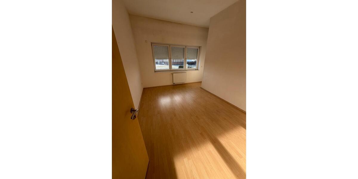 Gewerbeobjekt Holzwickede - 1.600&euro; | Angebot:24468594