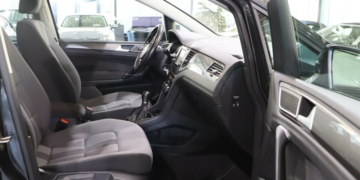 VW Golf Sportsvan 1.4 TSI ALLSTAR / XENON, NAVI-DM 119.000 km 11.444 &euro; Hamm 59077