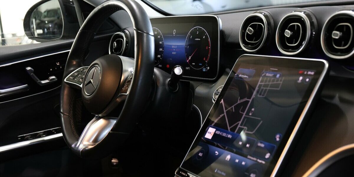 Mercedes-Benz C 220 d T AVANTGARDE ADVANCED / LASER, DISTRONIC 82.000 km 30.991 &euro; Hamm 59077