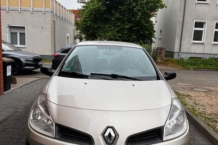 Renault Clio 210.000 km 1.599 &euro; Dortmund 44359