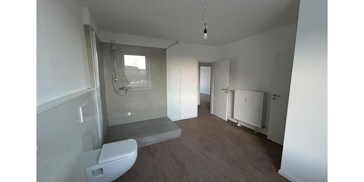 Dachgeschoßwohnung Arnsberg Rusch - 4 Zimmer, 140 m&sup2;, 1.120&euro; | Angebot:25351219