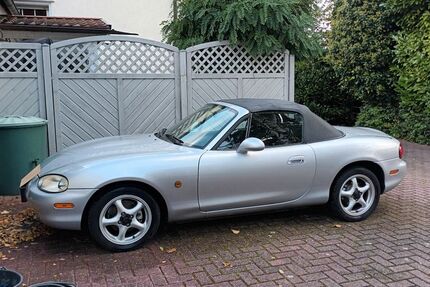 Mazda MX-5 74.000 km 5.900 &euro; Unna 59425