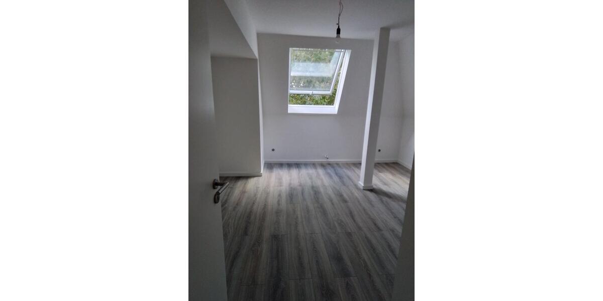 Etagenwohnung Dortmund Aplerbeck - 3 Zimmer, 82 m&sup2;, 1.100&euro; | Angebot:25079588