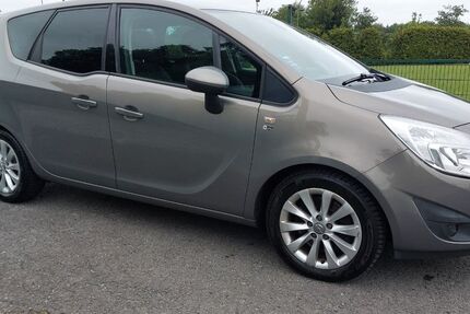 Opel Meriva 98.000 km 4.490 &euro; Hamm 59077