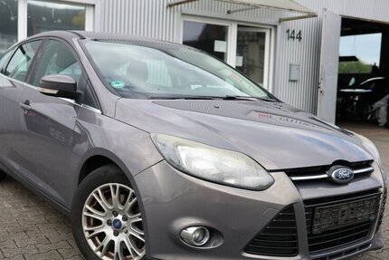 Ford Focus 2.0 TDCI TITANIUM / NAVI-PLUS / 366.000 km 2.502 &euro; Hamm 59077