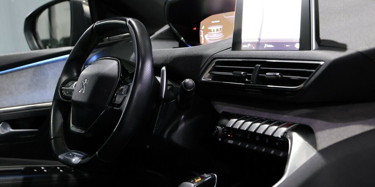 Peugeot 3008 2.0 BLUE-HDI 180 GT-LINE-SPORT / I-COCKPIT 138.000 km 18.777 &euro; Hamm 59077