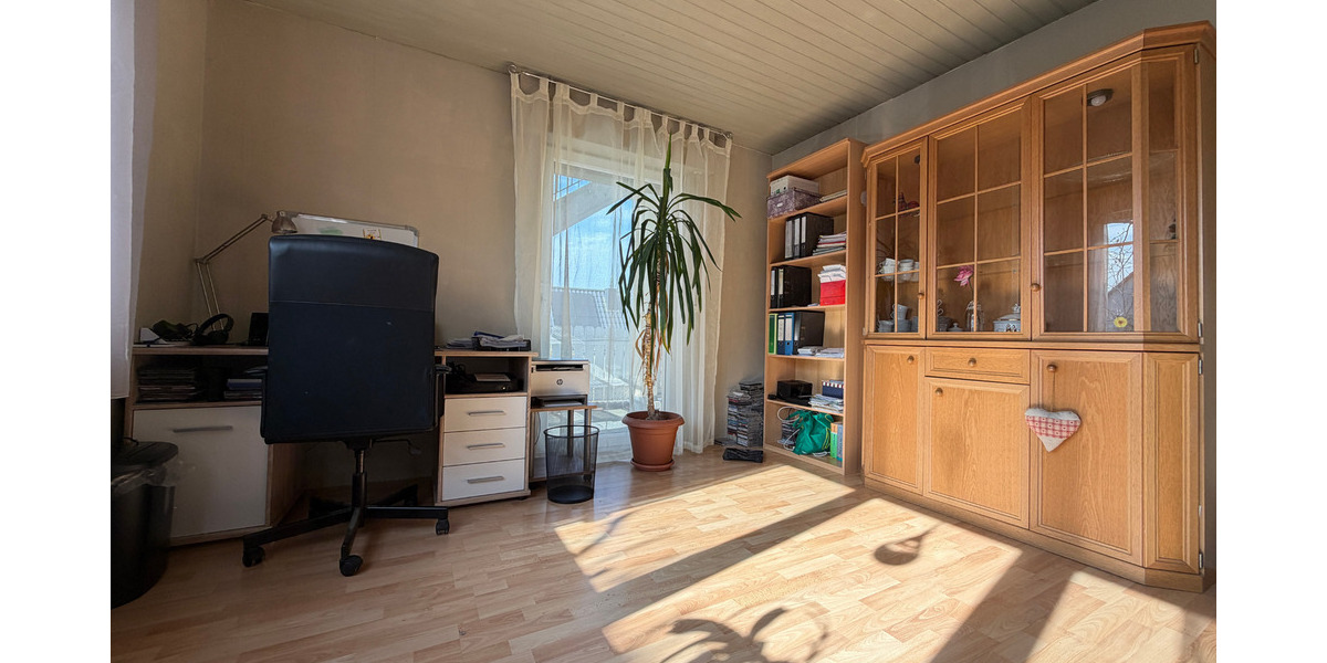 Etagenwohnung Menden (Sauerland) Lendringsen - 4 Zimmer, 120 m&sup2;, 189.000&euro; | Angebot:26066139