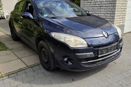 Renault Megane 187.500 km 3.100 &euro; Hamm 59077