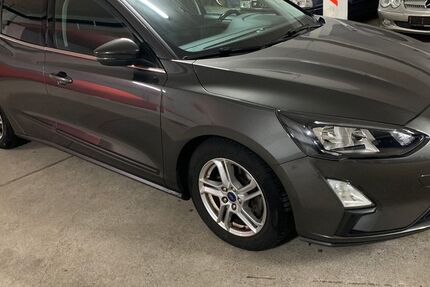 Ford Focus 121.700 km 10.350 &euro; Dortmund 44225