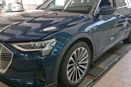 Audi e-tron 39.711 km 27.680 &euro; Hagen 58091