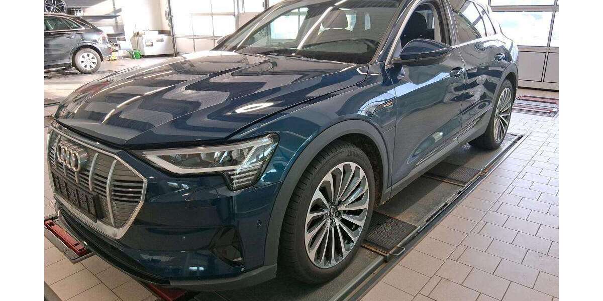 Audi e-tron 39.711 km 27.680 &euro; Hagen 58091