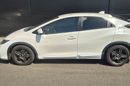 Honda Civic 114.000 km 11.800 &euro; Datteln 45711
