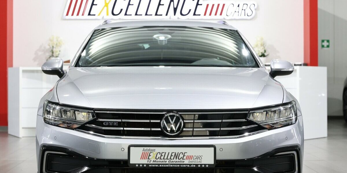 VW Passat Variant GTE DSG IQ BUSINESS R-LINE SPORT 86.000 km 24.600 &euro; Hamm 59077