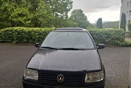 VW Polo 179.856 km 900 &euro; Iserlohn 58638
