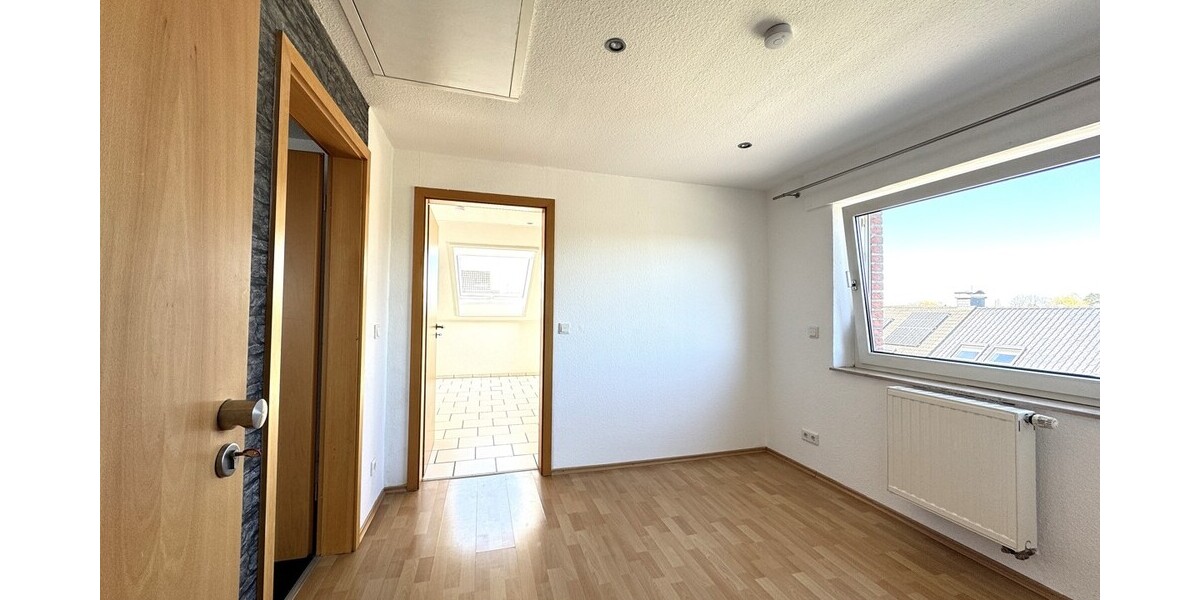 Helle 2-Zimmer-Wohnung im Dachgeschoss eines gepflegten Dreifamilienhauses! - Dachgeschoßwohnung Drensteinfurt Rinkerode | Angebot:20500113