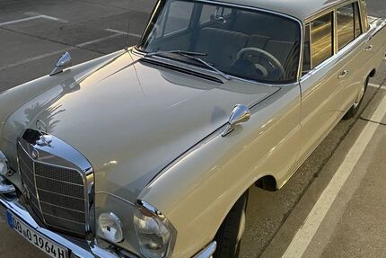 Mercedes-Benz 220 69.000 km 34.900 &euro; Dortmund 44141