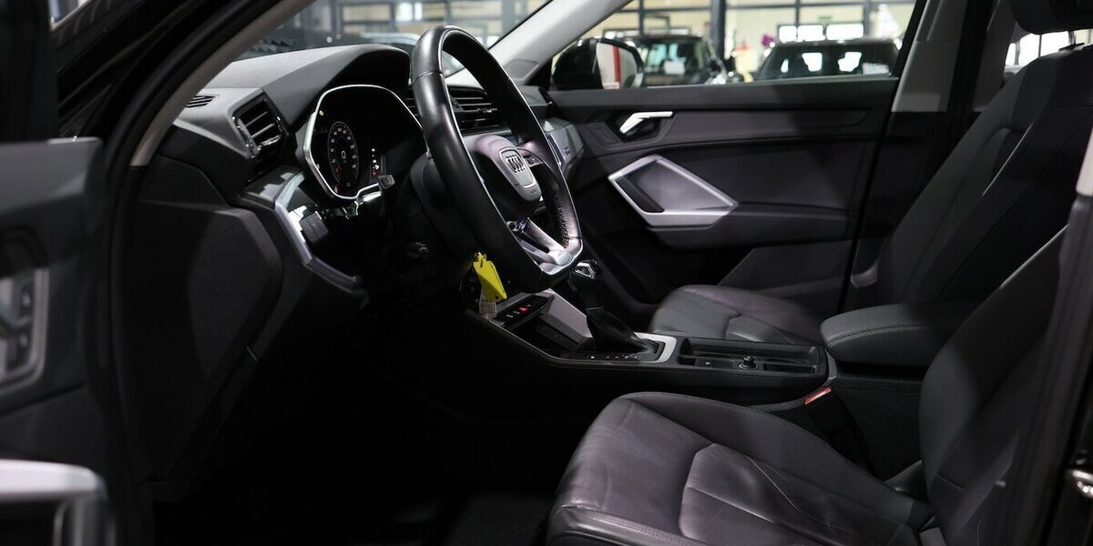 Audi Q3 40 TDI QUATTRO ADVANCED MATRIX-LED,VOLL-LEDER 86.000 km 30.777 &euro; Hamm 59077