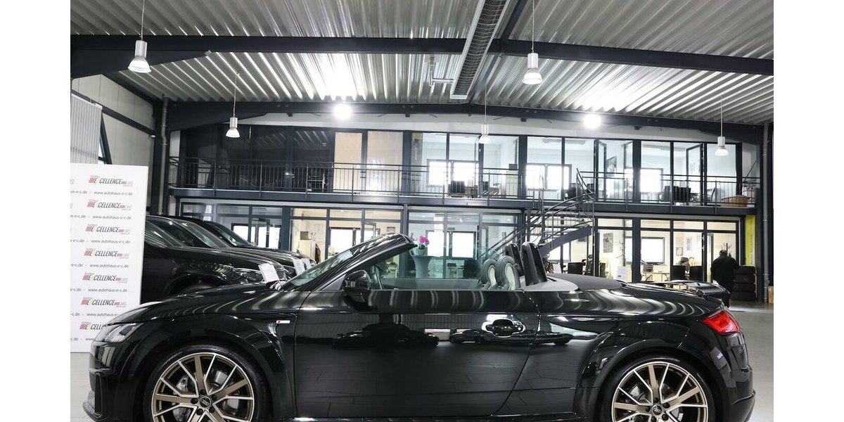 Audi TT ROADSTER 45 Q S-LINE BLACK BRONZE SELEKTION 8.400 km 48.777 &euro; Hamm 59077