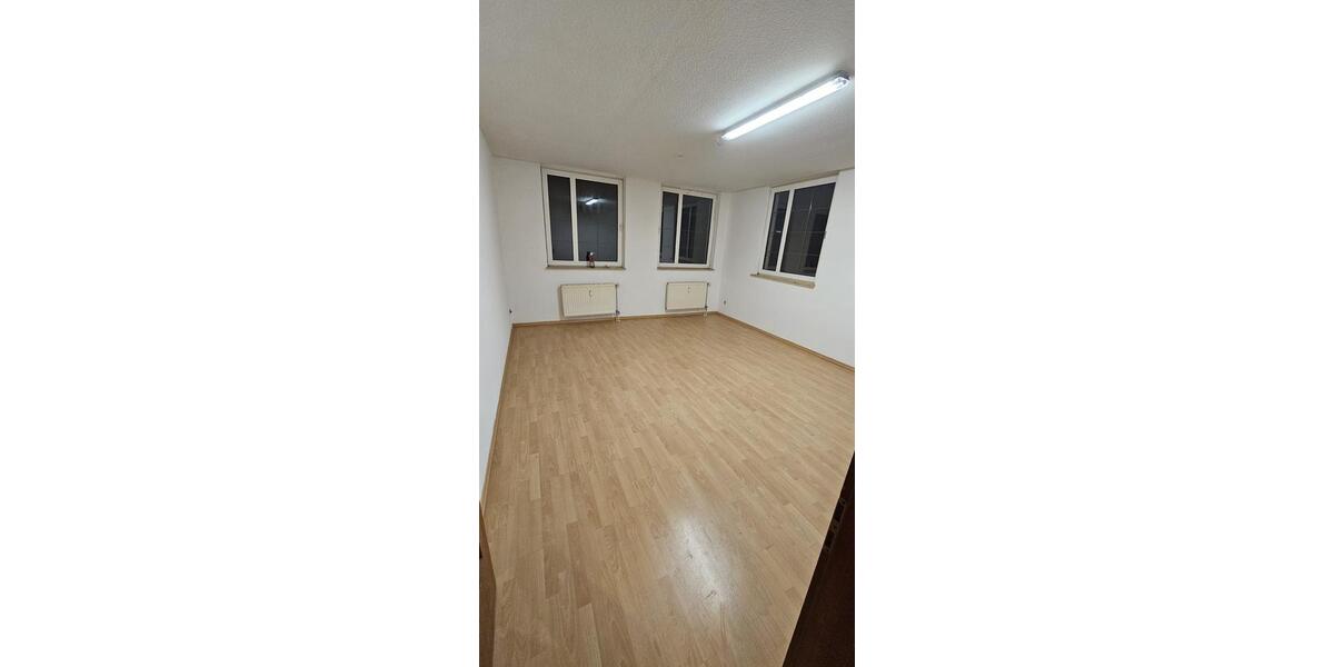 Etagenwohnung Iserlohn - 2 Zimmer, 65 m&sup2;, 680&euro; | Angebot:25175276