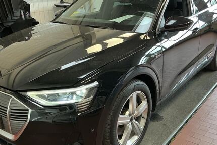 Audi e-tron 74.900 km 31.932 &euro; Hagen 58091